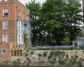 Luxury Oxford city centre apartment with river views - Oxford - Gebäude