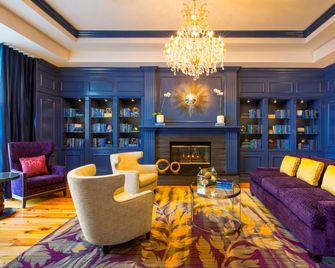 DoubleTree by Hilton Hotel Savannah Historic District - Savannah - Lounge