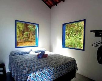 Pretty house nestled on top of a small hill, 5 minutes from the beach. - Boipeba Island - Bedroom