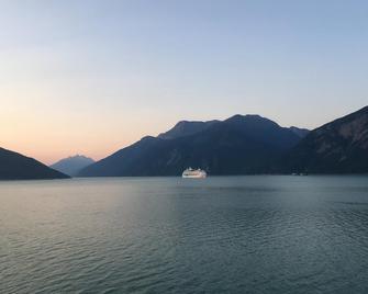 Suite 2 Lynn View Lodge - Haines - Outdoors view