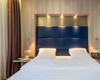 Hotel Alexander - ציריך - חדר שינה