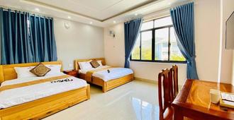 Hoang Ngoc Hotel - Con Dao - Bedroom