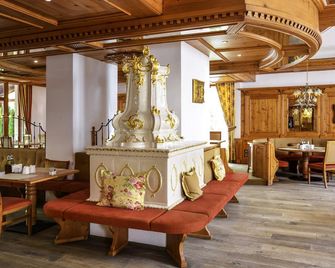 Mercure Sighisoara Binderbubi Hotel & Spa - Sighisoara - Restaurante