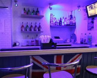 Jesmond International Hotel - בלקפול - בר