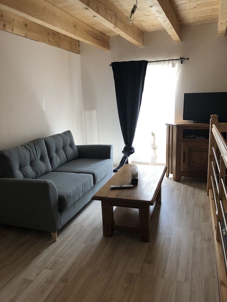 Village house - Blesle - Sala de estar