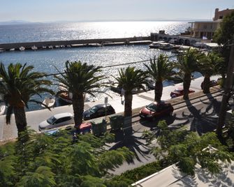 Kyveli Hotel Apartments - Vrontádos - Extérieur