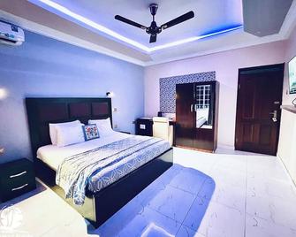 Exclusive Beachfront Mediterranean Villa near Tema - Prampram - Bedroom