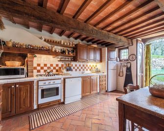 Passerina House: the unknown Umbria. Old stone farmhouse with a view - Montegabbione - Cocina