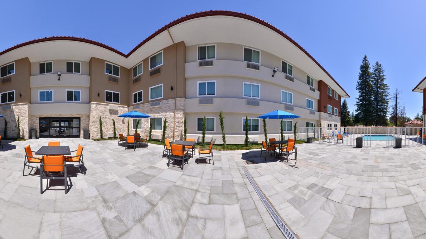 Holiday Inn Express Santa Rosa North By IHG