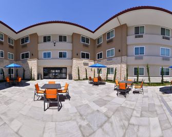 Holiday Inn Express Santa Rosa North By IHG - סנטה רוזה - בריכה