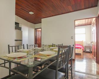 Fully Equipped Plaza Del Sol Apartment - San Pedro - Comedor