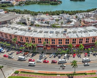 Cancún Suites Apartments - Hotel Zone - Cancún