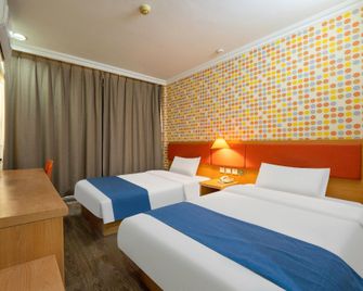 Home Inn (Shijiazhuang Jianshe Street Beiguo Shangcheng Guoda) - Shijiazhuang - Habitación