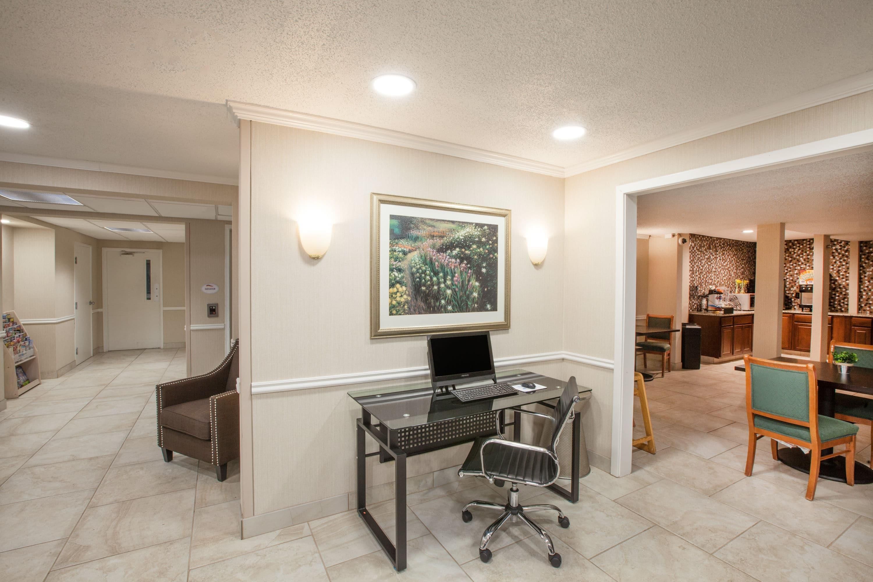Baymont by Wyndham Texarkana - Texarkana - Business center