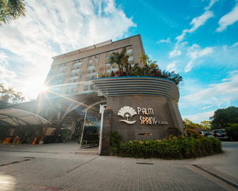 Palm Springs Hotel Dili - Ділі - Будівля