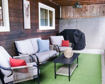 Lay Back Lodge - Kimberley - Patio
