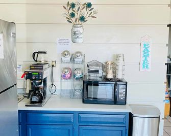 Home Place Inn - Nicholasville - Salónek