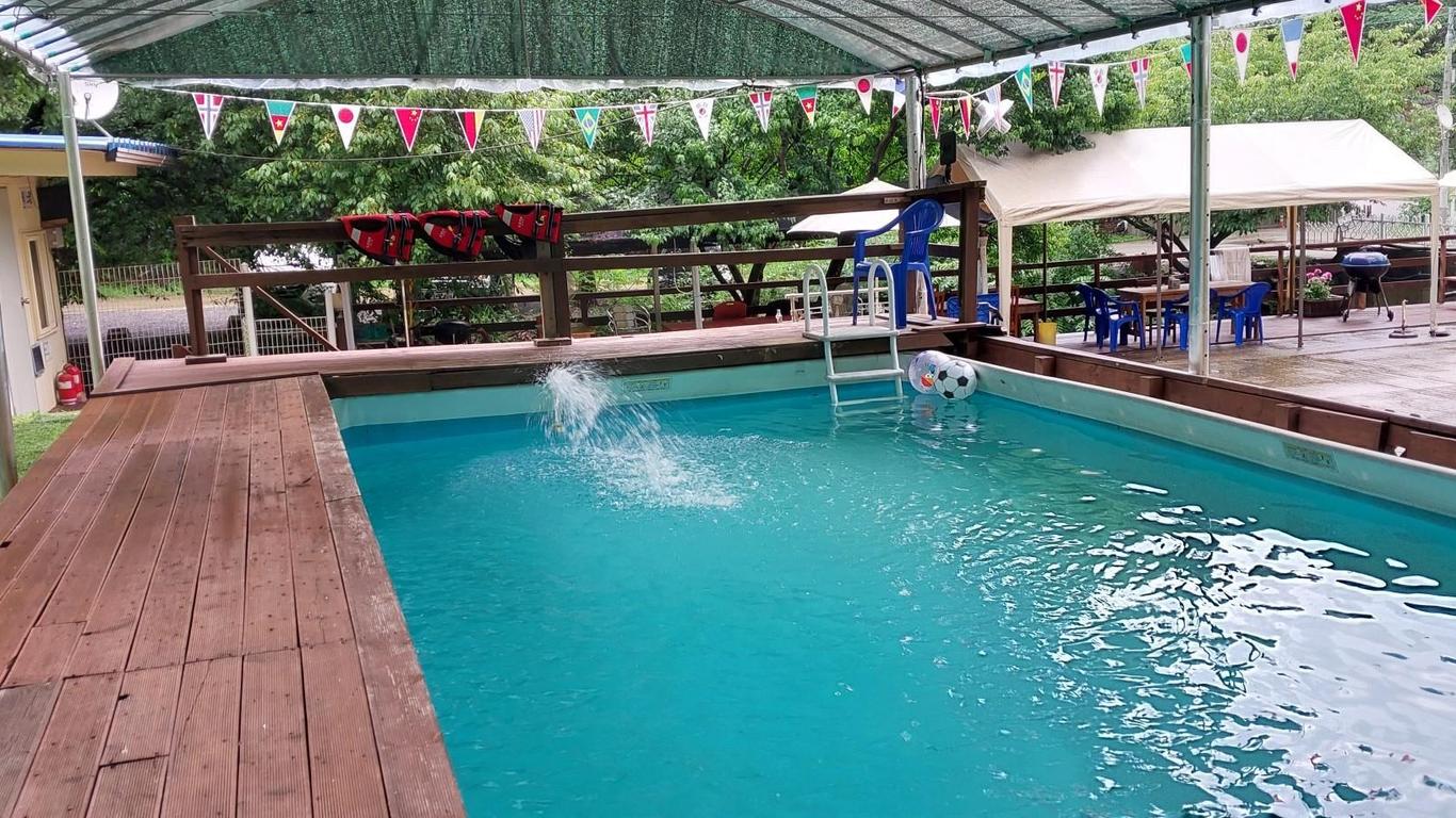 Hongcheon Bandi's Herb Pension