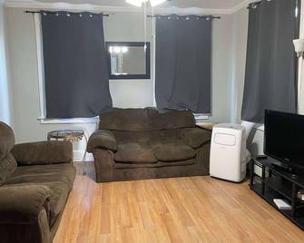 Private Apt in Middletown-Wesleyan - Middletown - Sala de estar