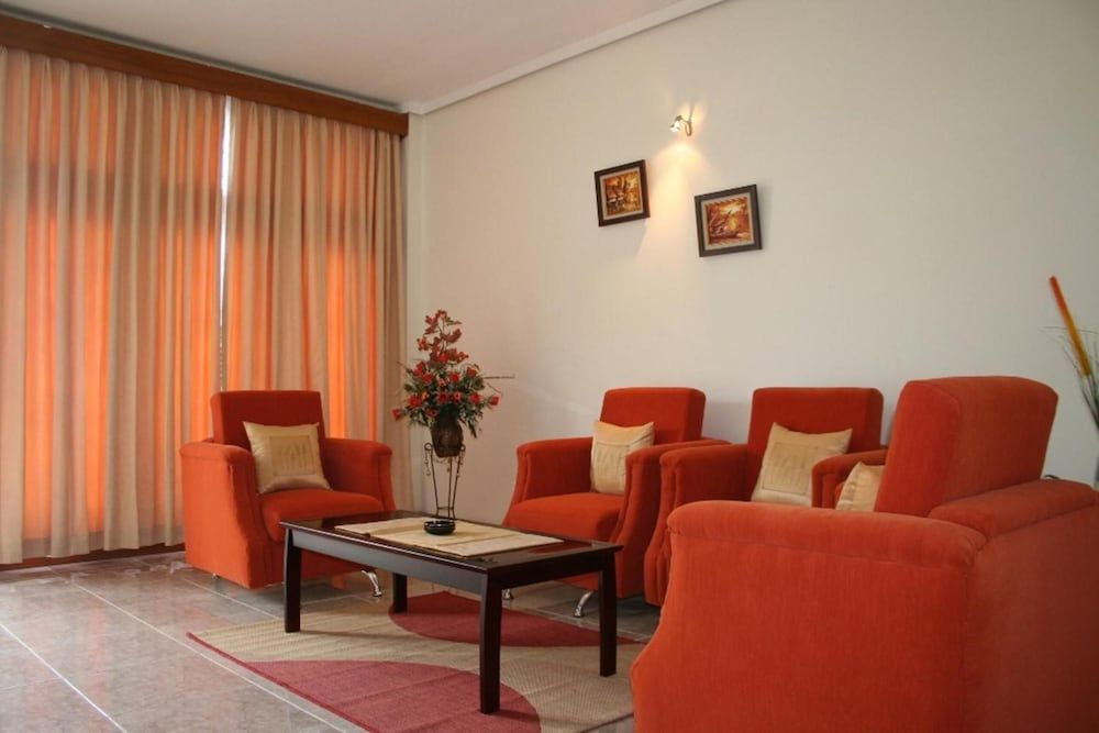 Athaya Hotel Kendari - Kendari - Living room