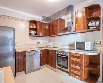 Bungalows Es Pins - Emar Hotels - Sant Ferran de ses Roques - Cocina