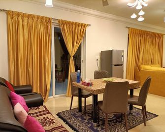 Urban Stay Service Apartment - Oragadam - Dining room