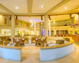 Neelams The Glitz - Calangute - Restaurant