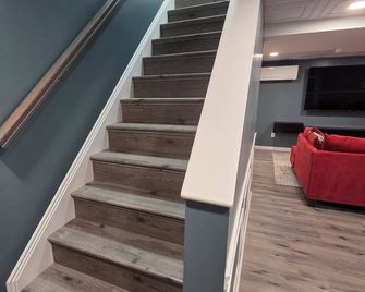 Modern Private Apartment • 5 Min to Wachusett & Other Attractions • Kitchenette - Westminster - Escaleras
