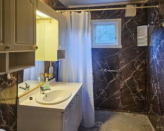Lovely Home in Krageroe - Kragerø - Baño