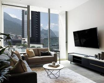 Modern Apartment with Pool and Scenic Views - Santa Catarina - Sala de estar