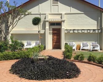 Club Boutique Hotel Cunnamulla - Cunnamulla - Building