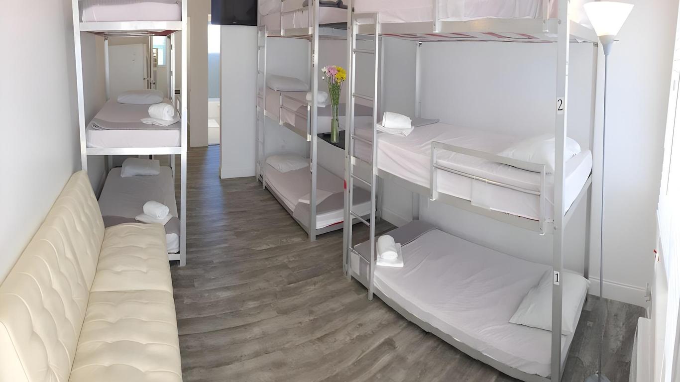 Bikini Hostel, Cafe & Beer Garden-Adults Only