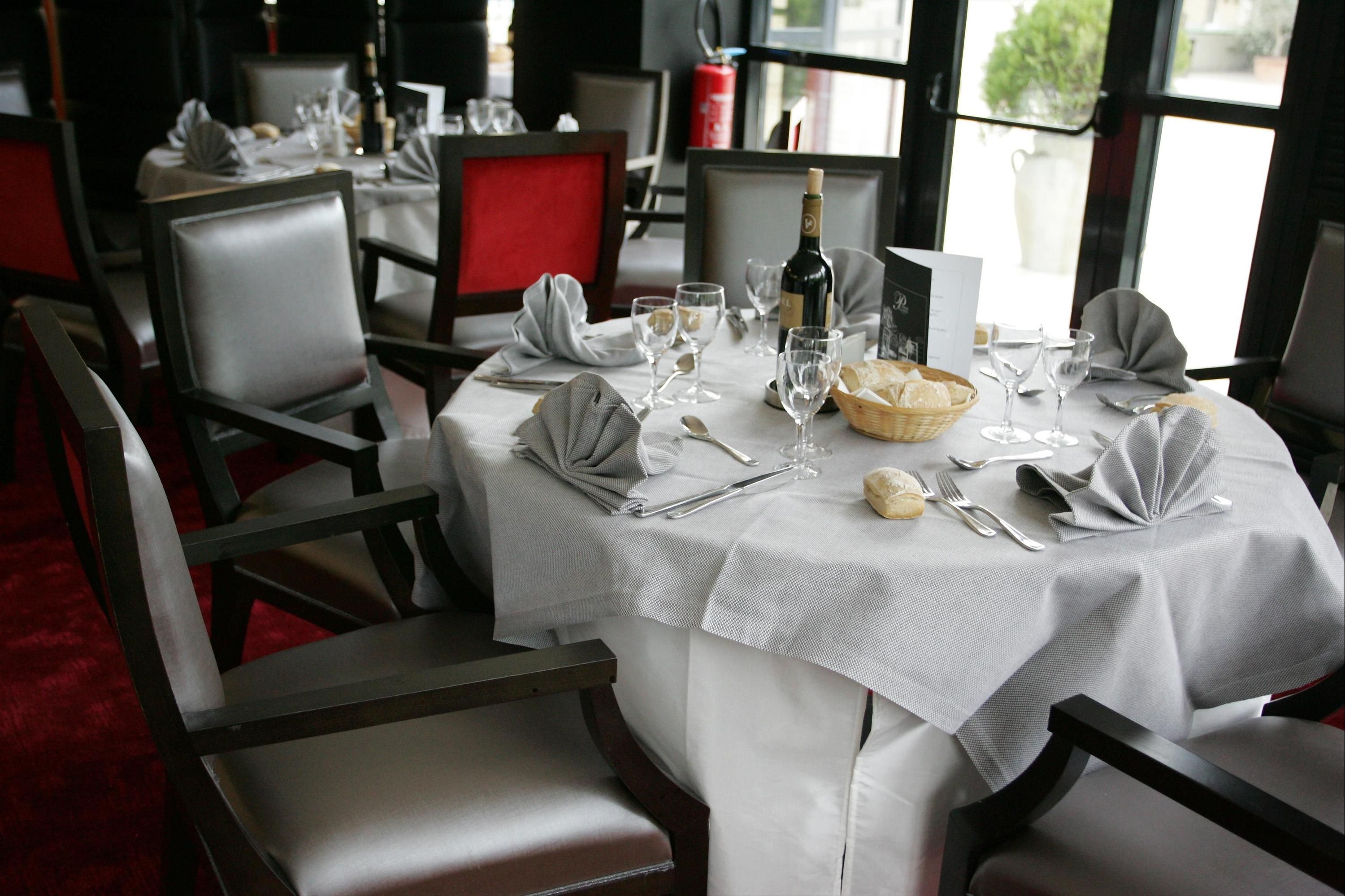 بالاديا هوتل - تولوز - غرفة طعام