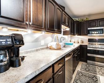 Updated Robinson Vacation Rental w/ Fireplace! - Robinson - Cocina