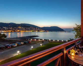 Aeolos Hotel - Skopelos - Balcón