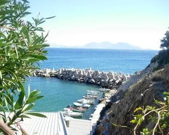 Marina Hotel - Agios Kirykos