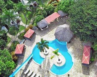 Surf Ranch Hotel & Resort - סן חואן דל סור - בריכה