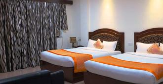 Bodhgaya Regency Hotel - Bodhgaya - Schlafzimmer
