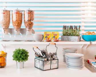 ibis Styles Marseille Centre Prado Place Castellane - Marseille - Dining room