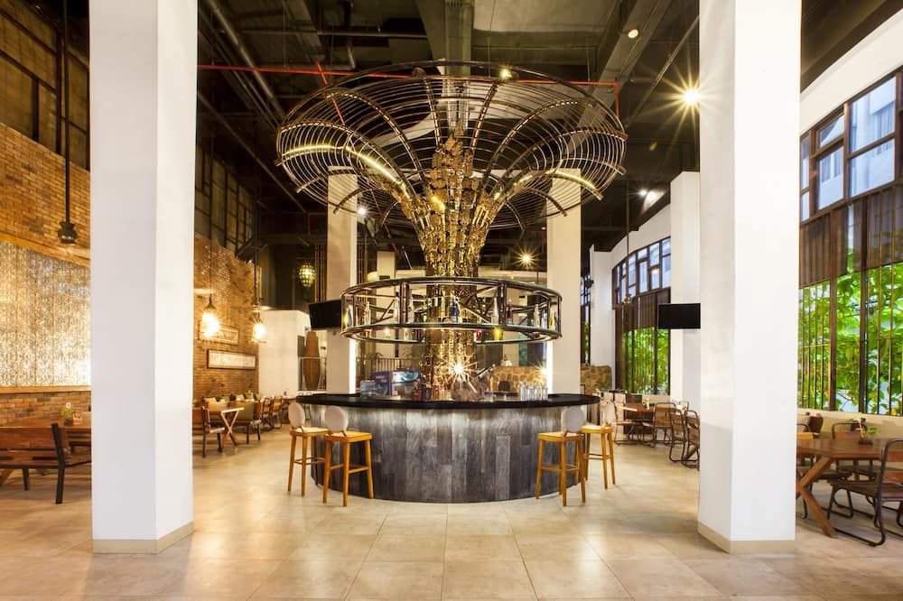 Sun Island Hotel & Spa Legian - Kuta - Bar