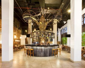 Sun Island Hotel & Spa Legian - קוטה - בר