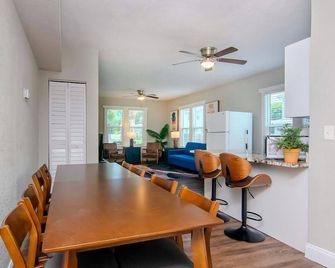 4 Seasons Quad - Tampa Heights - Tampa - Dining room