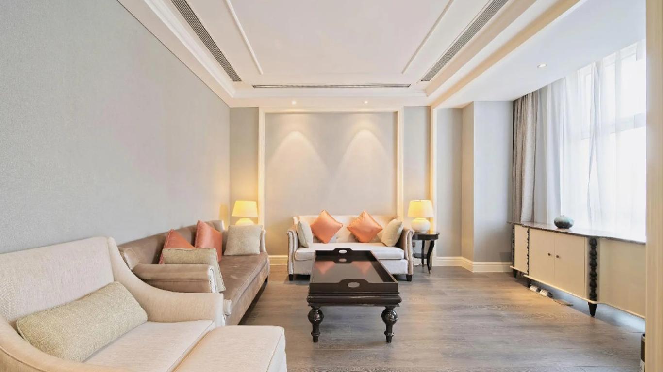 Yin Run Jin Jiang Castle Hotel