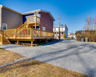 Walkable Downingtown Studio with Spacious Deck - Downingtown - Building