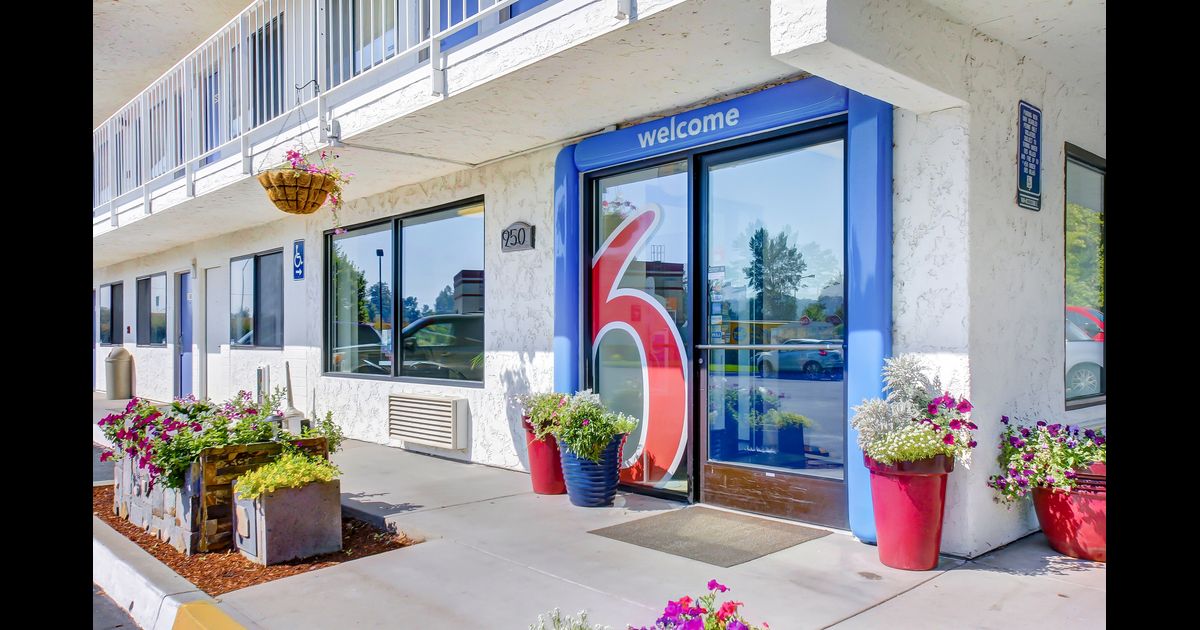 Motel 6 Medford South in Medford, the United States from 45 Deals, Reviews, Photos momondo