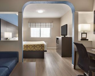 Baymont by Wyndham Winchester - Winchester - Ložnice