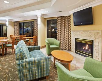 Holiday Inn Express & Suites Pigeon Forge/Near Dollywood - Pigeon Forge - Sala de estar