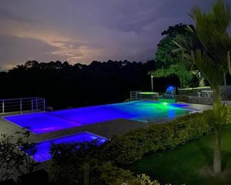 Hotel Bora Bora Campestre los Mangos - Quimbaya - Pool