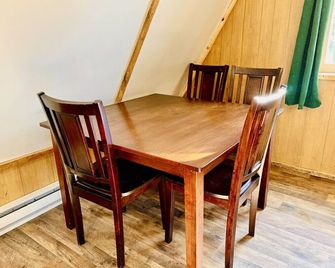 Roberts Lodge in Tok, Alaska - Tok - Comedor