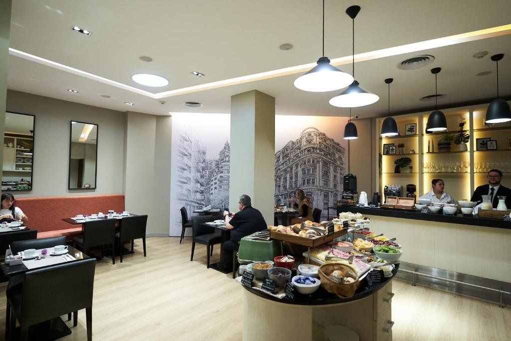 Carles Hotel - בואנוס איירס - בניין